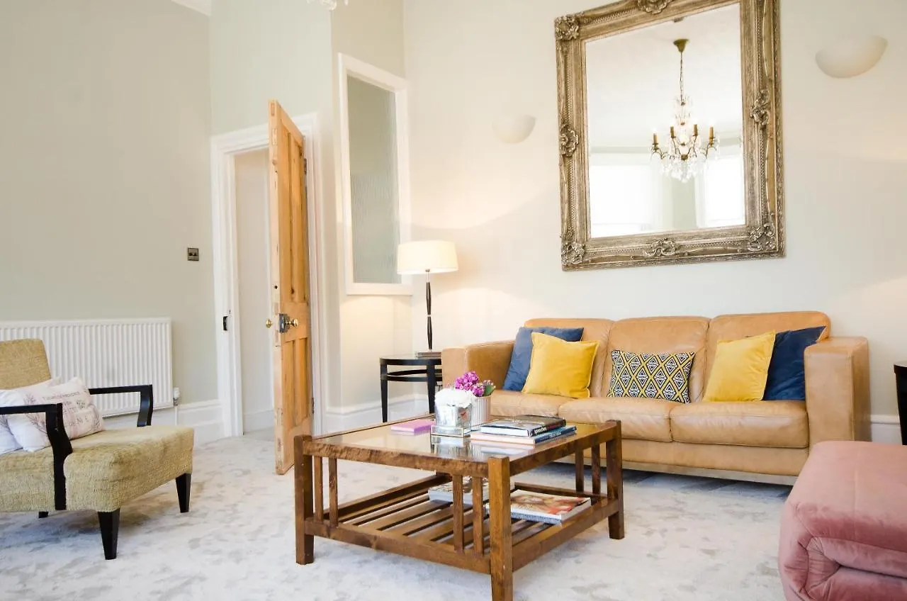 Seaview Mansion Apartment - Central Hove With Parking 0*, Brighton Storbritannien